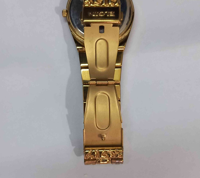 Shortly used imported original watch for sell